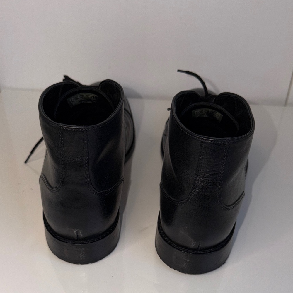 EUC BOSTONIAN NANTASKET MID COMMONWEALTH BLACK LEATHER LACE UP BOOTS 10.5 - Picture 2 of 8
